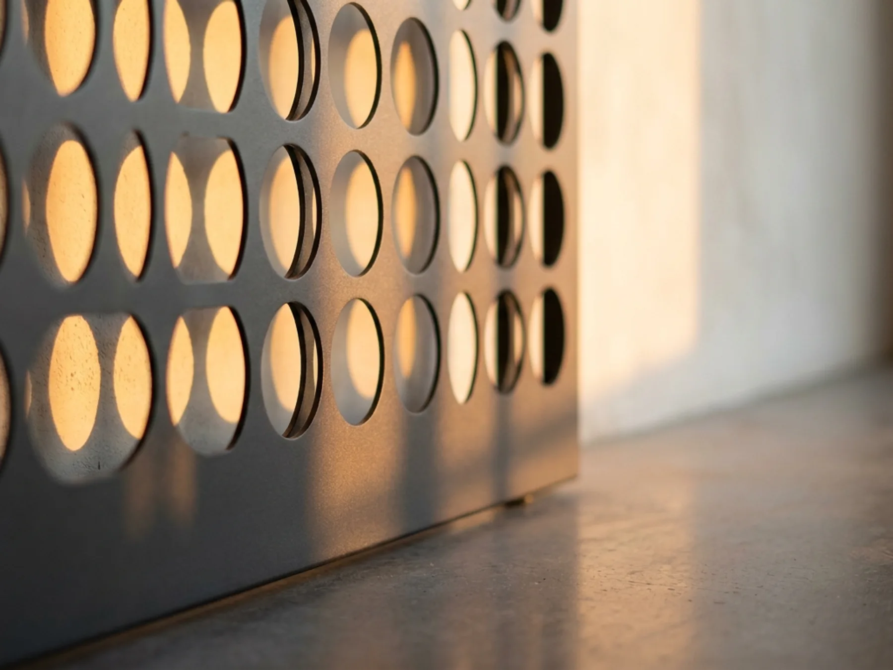 Room dividers — cut edge and aperture detail